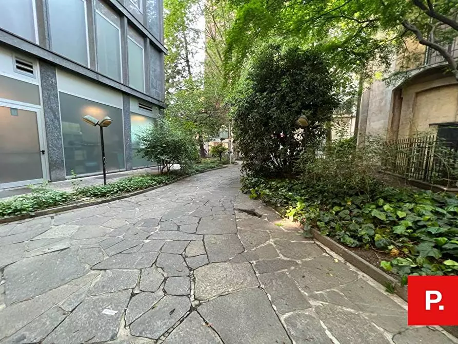 Immagine 22 di Ufficio in vendita  in via Torino a Milano