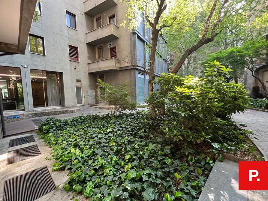 Immagine 24 di Ufficio in vendita  in via Torino a Milano