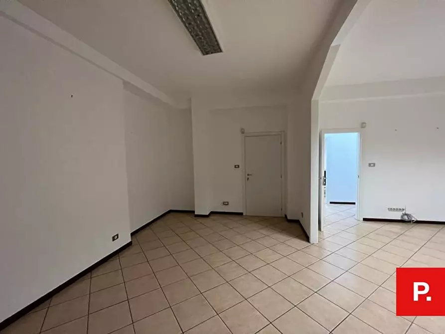 Immagine 6 di Ufficio in vendita  in via Torino a Milano