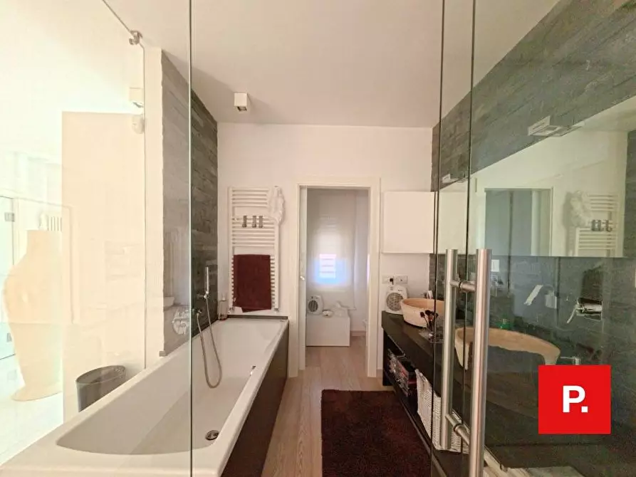 Immagine 7 di Appartamento in vendita  a Caserta