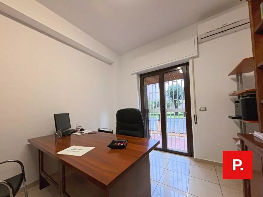 Immagine 5 di Ufficio in vendita  in corso Giannone 168 a Caserta