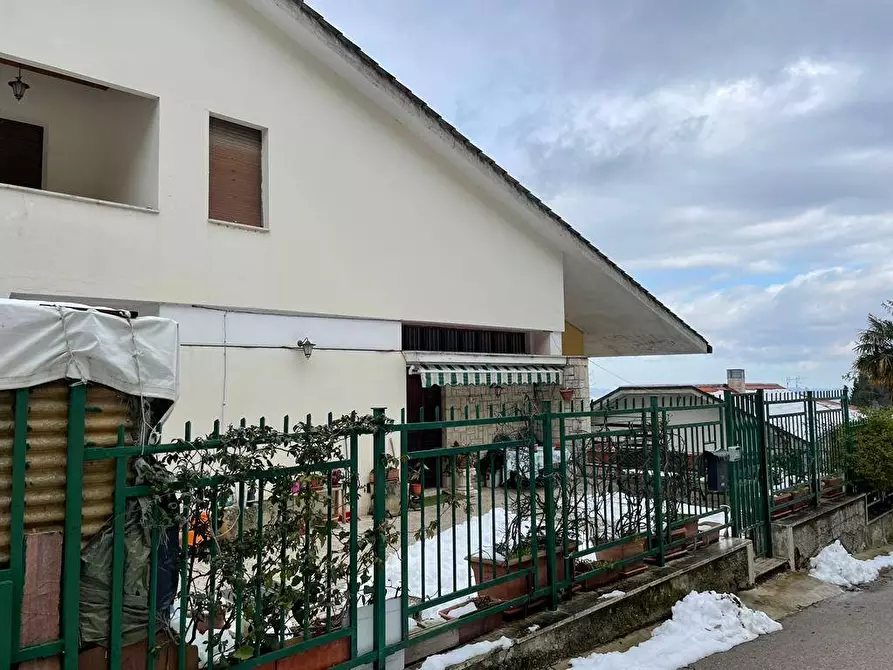 Immagine 3 di Appartamento in vendita  a Ascoli Piceno