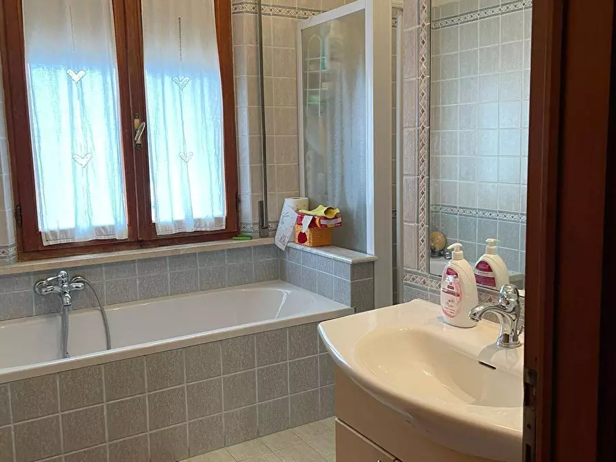 Immagine 18 di Appartamento in vendita  a Ascoli Piceno