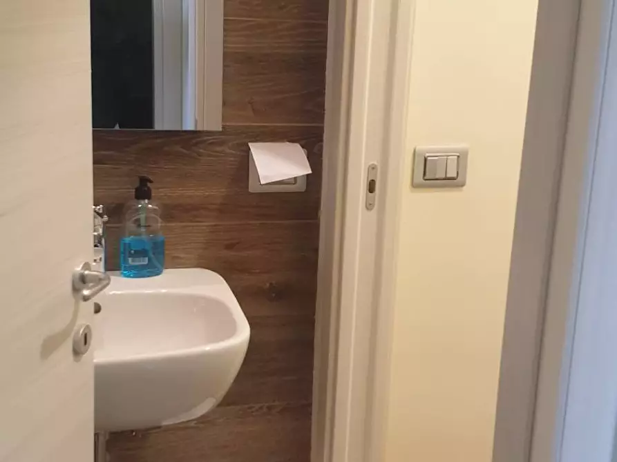 Immagine 6 di Agriturismo in vendita  a Ascoli Piceno