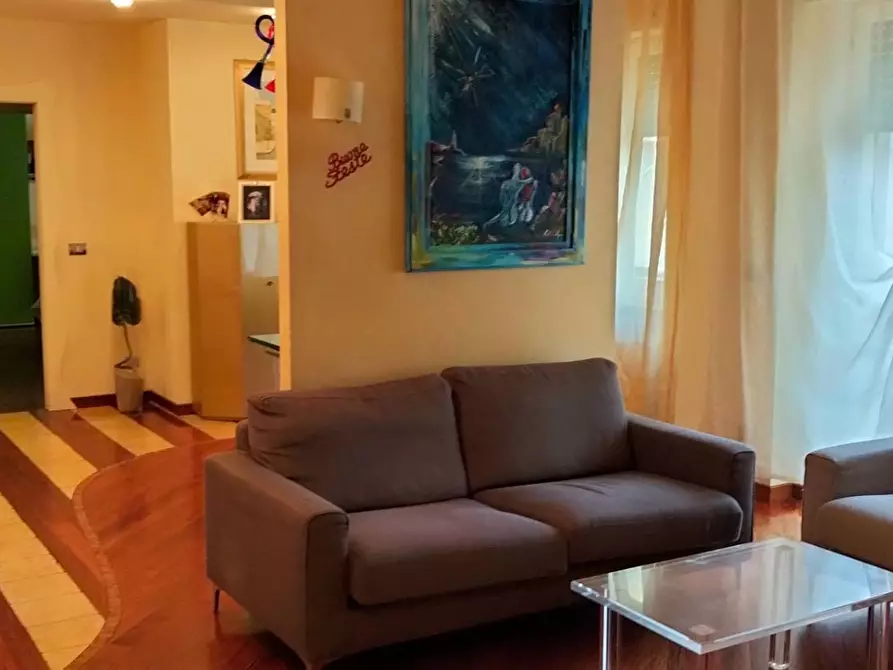 Immagine 2 di Appartamento in vendita  a Ascoli Piceno