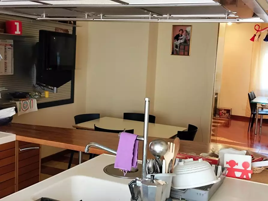 Immagine 9 di Appartamento in vendita  a Ascoli Piceno