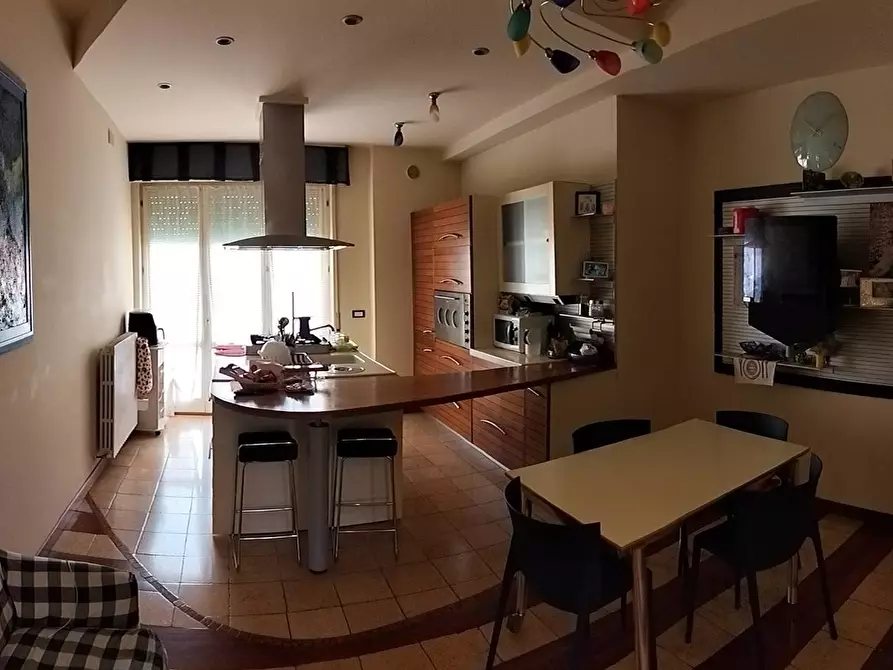 Immagine 7 di Appartamento in vendita  a Ascoli Piceno
