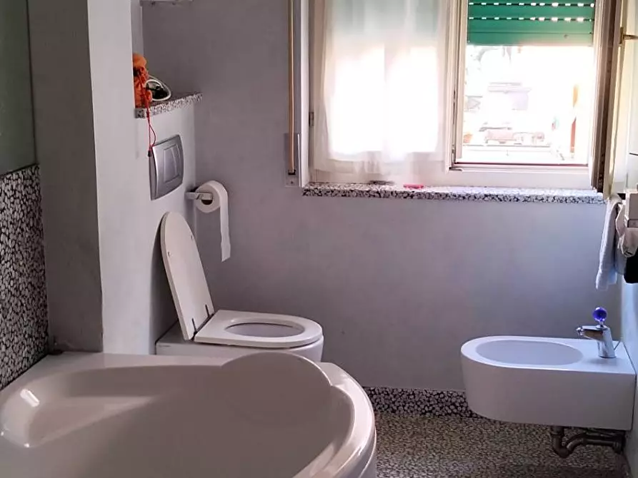 Immagine 21 di Appartamento in vendita  a Ascoli Piceno