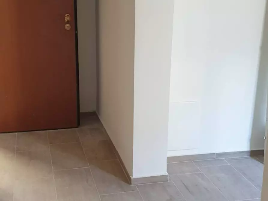 Immagine 4 di Appartamento in vendita  a Ascoli Piceno