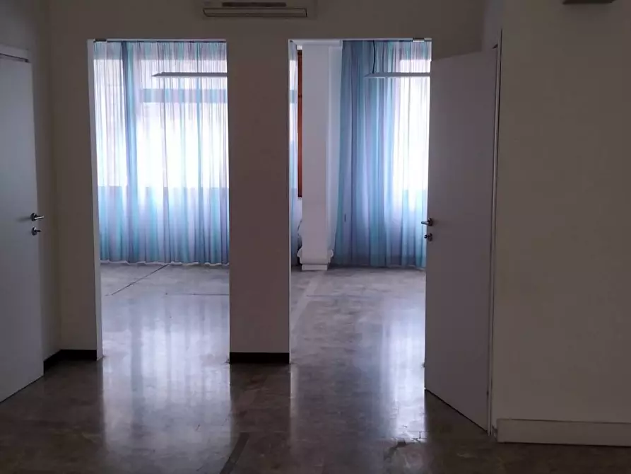 Immagine 5 di Appartamento in vendita  a Ascoli Piceno