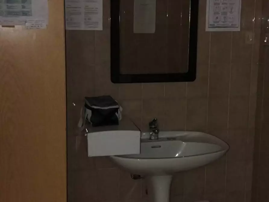 Immagine 8 di Appartamento in vendita  a Ascoli Piceno