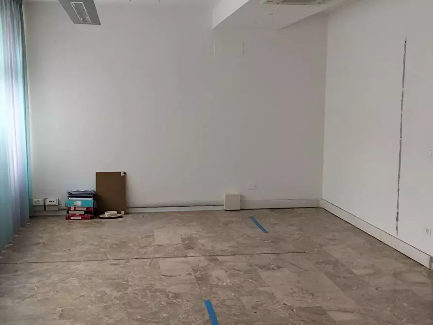 Immagine 3 di Appartamento in vendita  a Ascoli Piceno