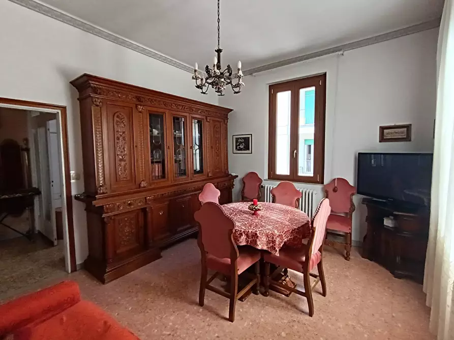 Immagine 2 di Appartamento in vendita  a Ascoli Piceno