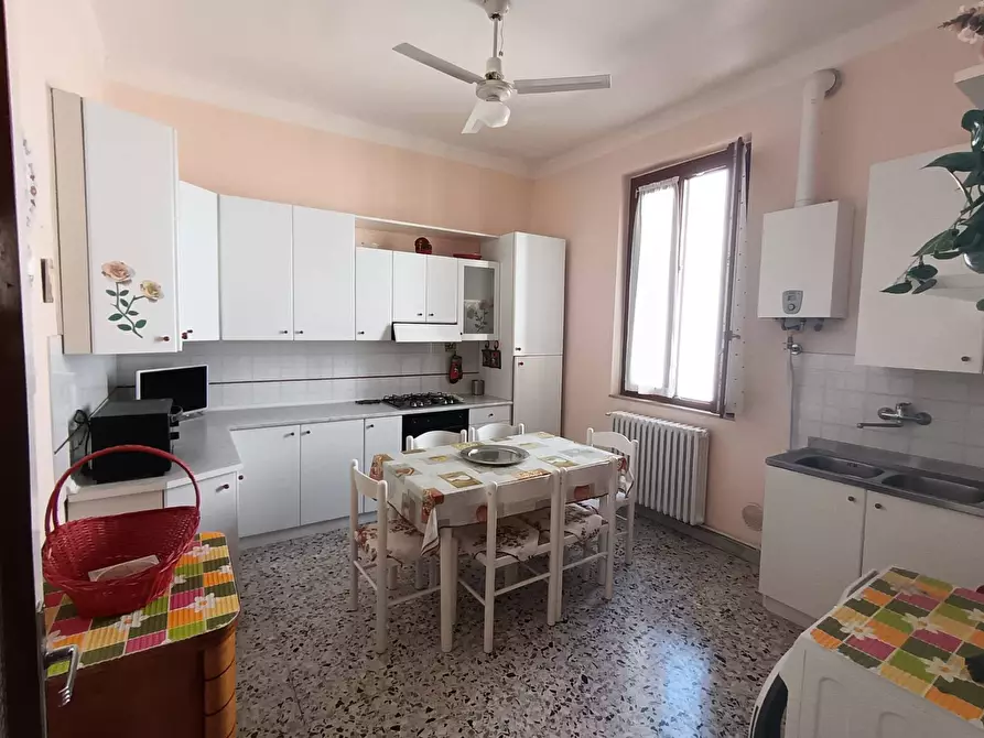 Immagine 4 di Appartamento in vendita  a Ascoli Piceno
