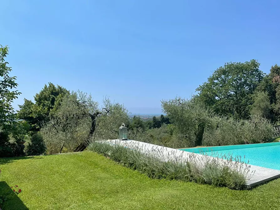 Immagine 7 di Rustico / casale in vendita  a Massarosa