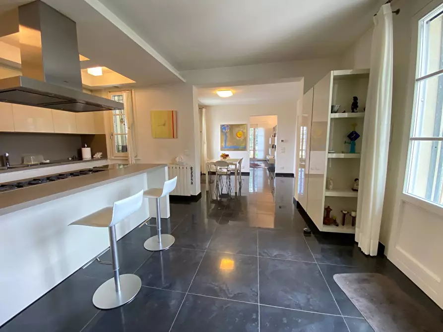 Immagine 3 di Villa in vendita  in Gallino a Camaiore