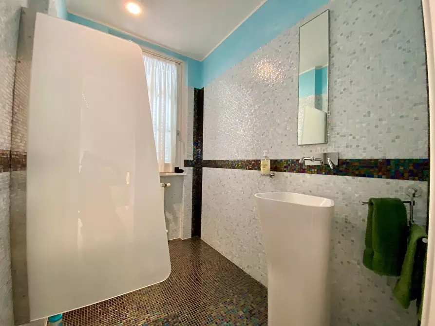 Immagine 16 di Villa in vendita  in Gallino a Camaiore