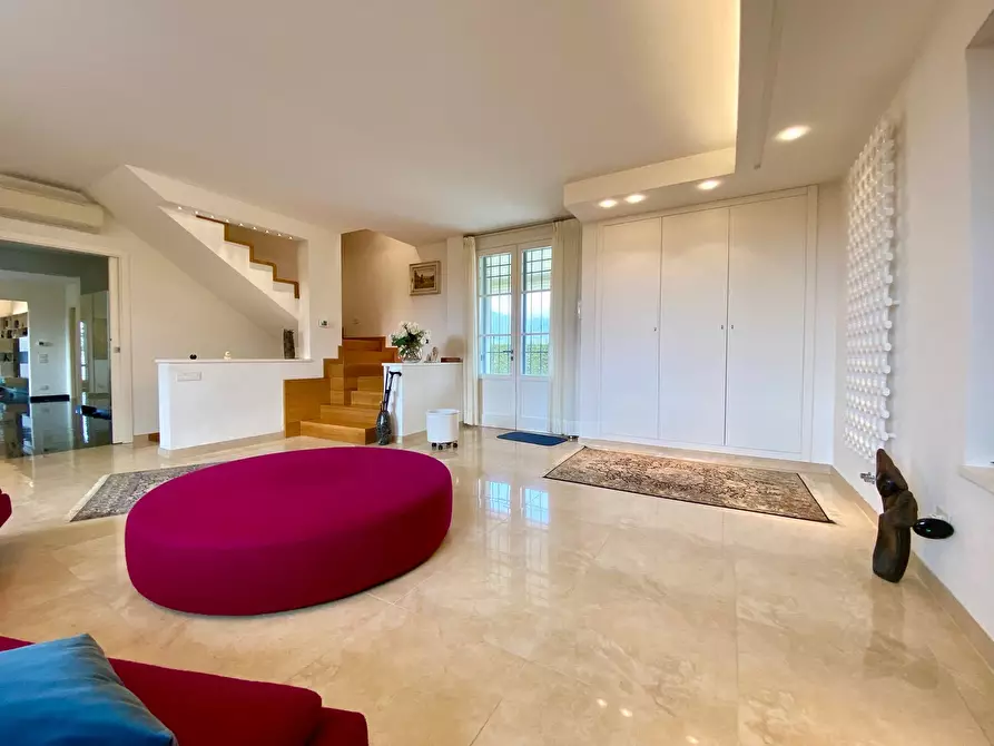 Immagine 17 di Villa in vendita  in Gallino a Camaiore