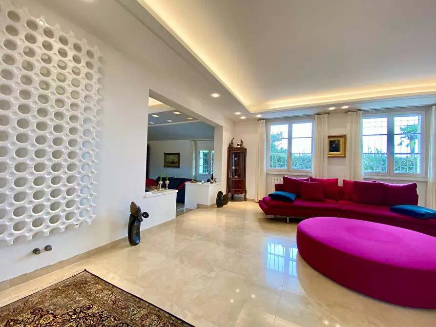 Immagine 5 di Villa in vendita  in Gallino a Camaiore