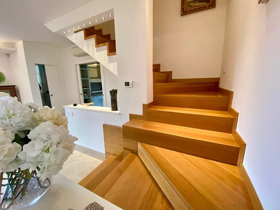 Immagine 19 di Villa in vendita  in Gallino a Camaiore