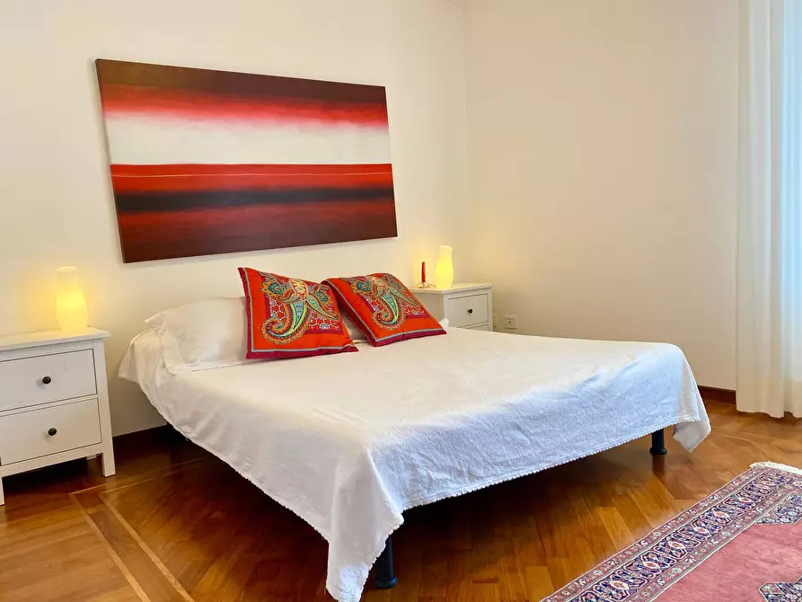 Immagine 21 di Villa in vendita  in Gallino a Camaiore