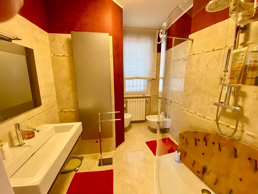 Immagine 23 di Villa in vendita  in Gallino a Camaiore