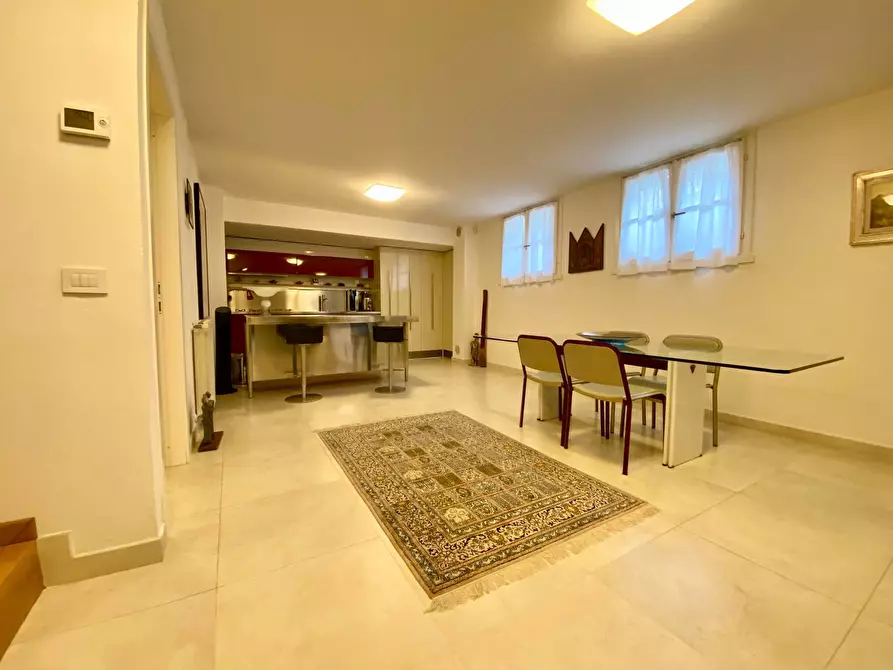 Immagine 32 di Villa in vendita  in Gallino a Camaiore