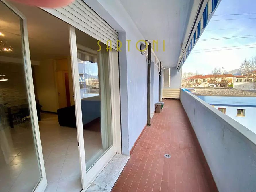 Immagine 20 di Appartamento in vendita  in Via Fratelli Cervi a Viareggio