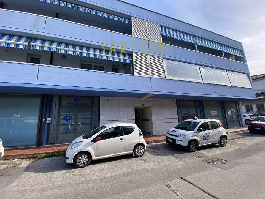 Immagine 23 di Appartamento in vendita  in Via Fratelli Cervi a Viareggio