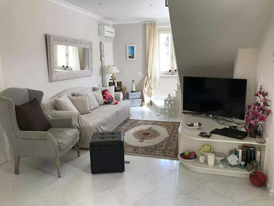 Immagine 22 di Villa in vendita  a Forte Dei Marmi