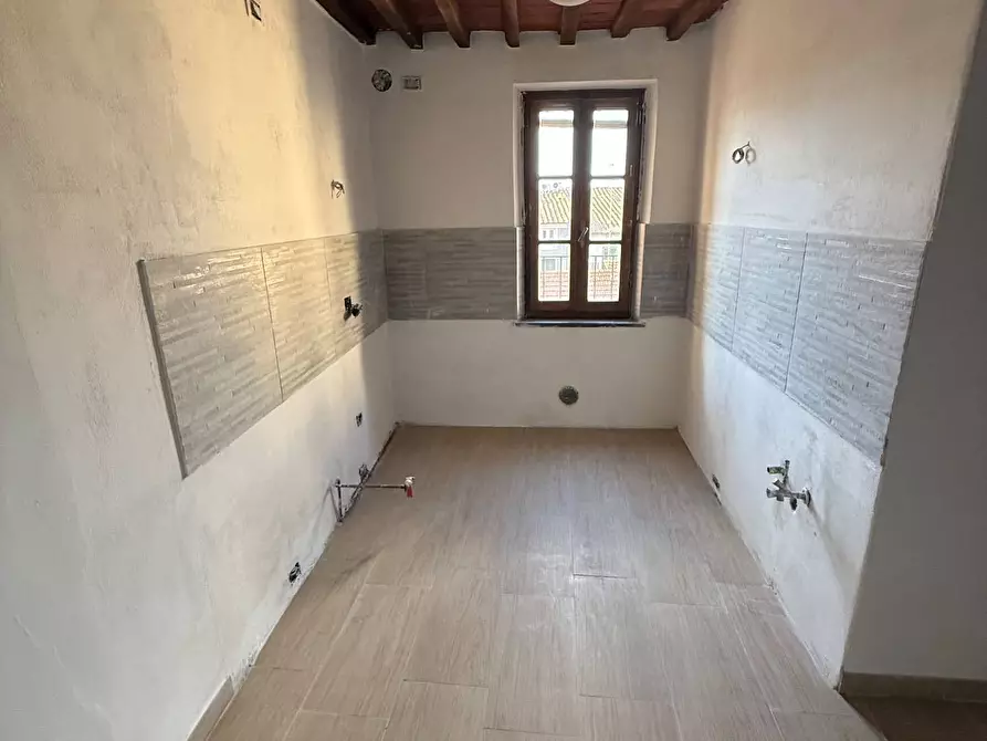 Immagine 9 di Appartamento in vendita  a Pietrasanta