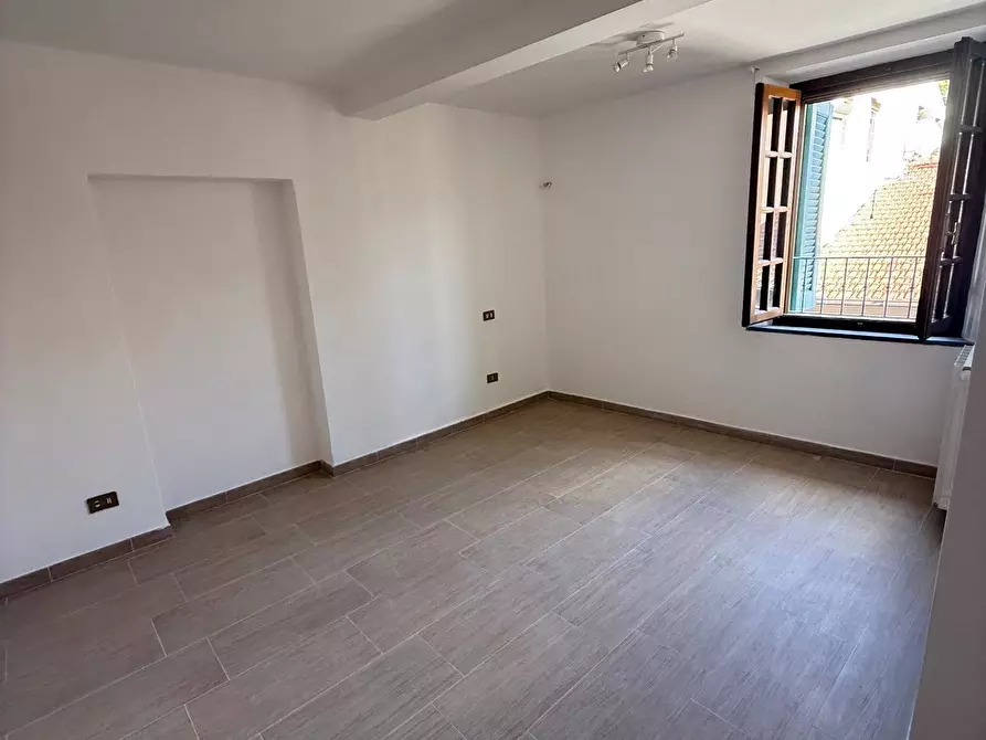 Immagine 13 di Appartamento in vendita  a Pietrasanta