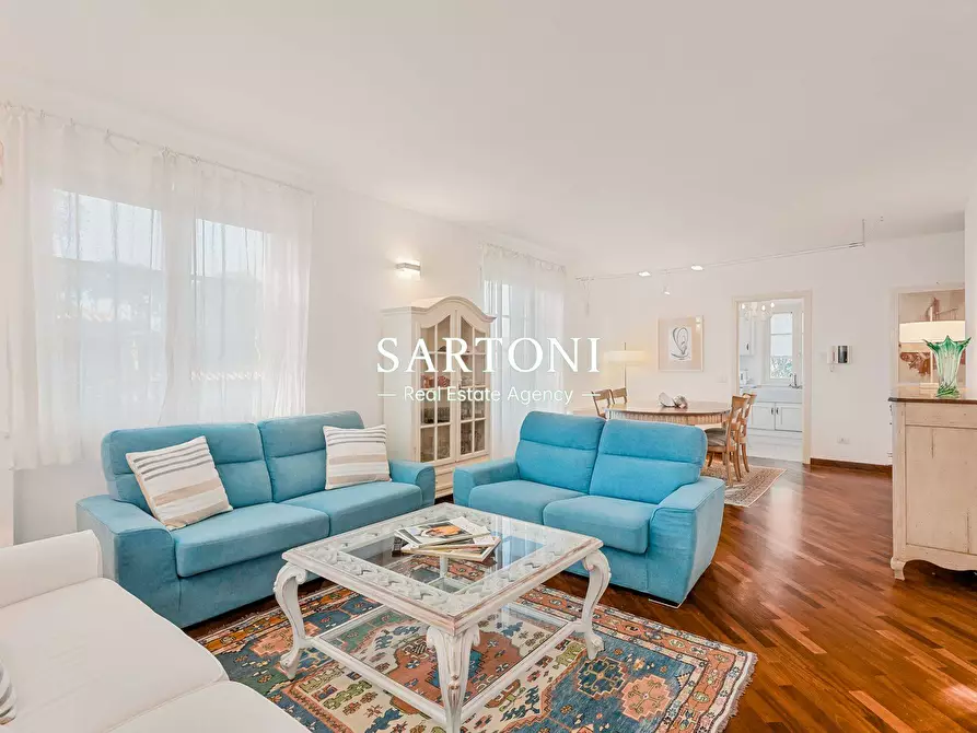 Immagine 1 di Appartamento in affitto  in Viale Ammiraglio  Morin a Forte Dei Marmi