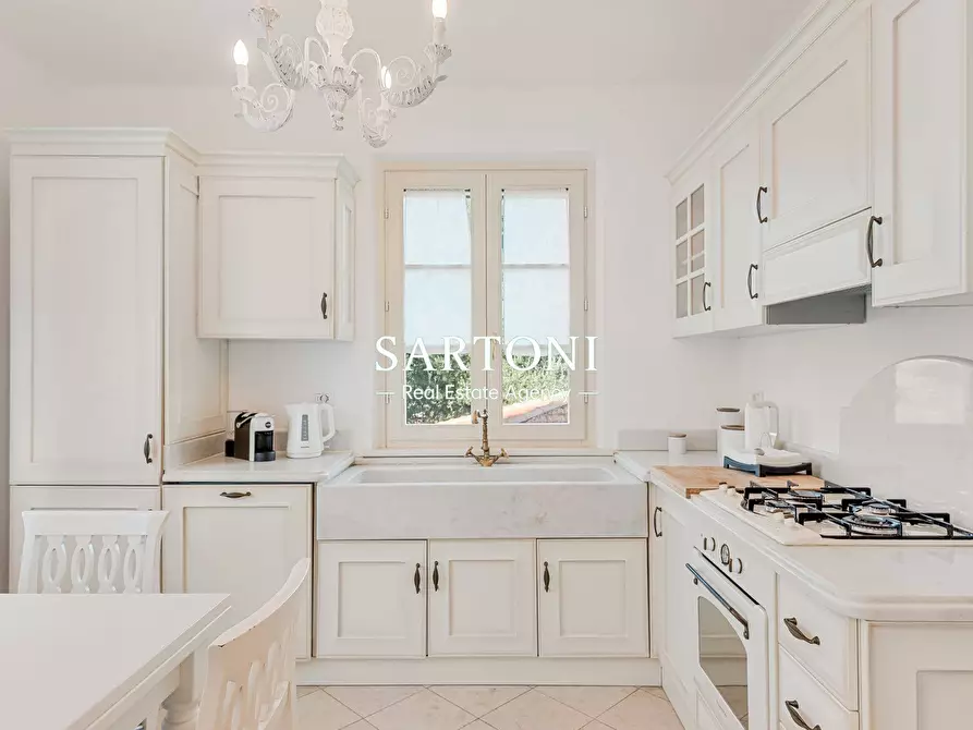 Immagine 5 di Appartamento in affitto  in Viale Ammiraglio  Morin a Forte Dei Marmi