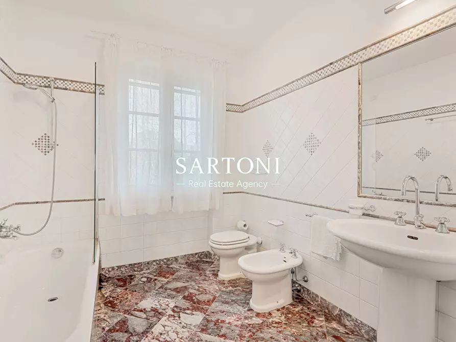 Immagine 14 di Appartamento in affitto  in Viale Ammiraglio  Morin a Forte Dei Marmi