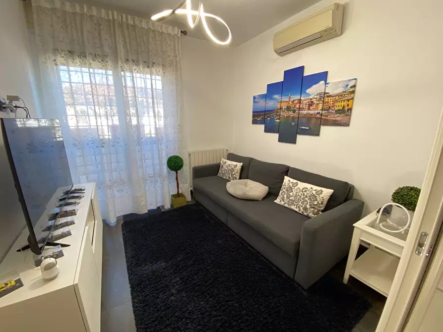 Immagine 9 di Villetta a schiera in vendita  in 1 maggio a Montignoso