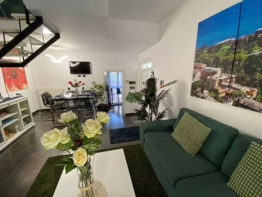 Immagine 4 di Villetta a schiera in vendita  in 1 maggio a Montignoso