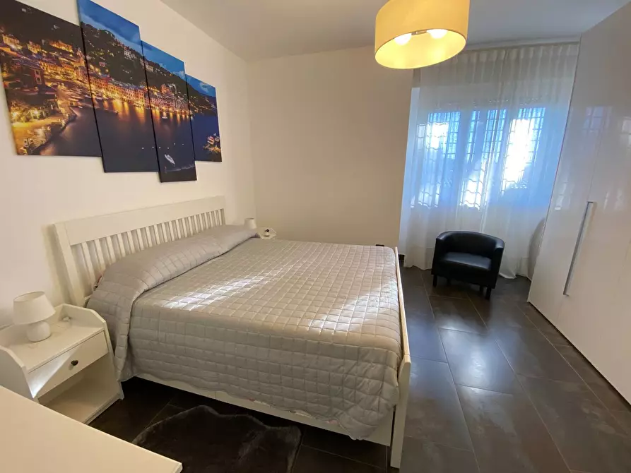 Immagine 14 di Villetta a schiera in vendita  in 1 maggio a Montignoso