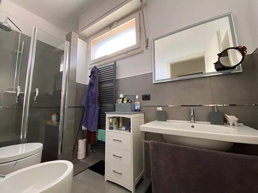 Immagine 17 di Villetta a schiera in vendita  in 1 maggio a Montignoso