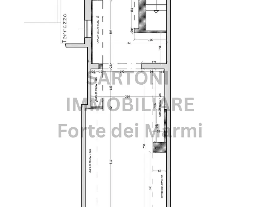 Immagine 11 di Locale commerciale in affitto  in Viale Marconi a Viareggio