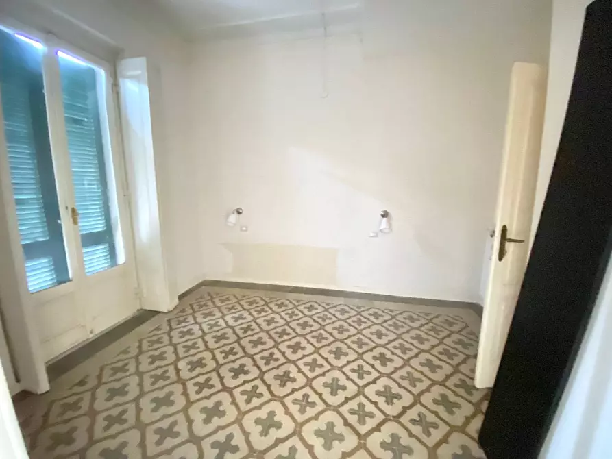 Immagine 7 di Appartamento in vendita  in Via Roma a Viareggio