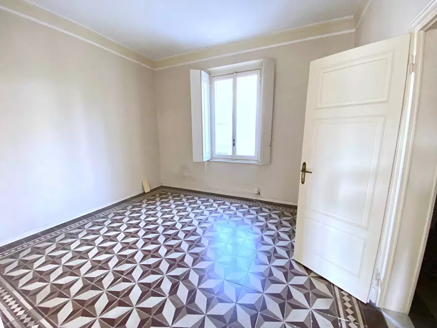 Immagine 4 di Appartamento in vendita  in Via Roma a Viareggio