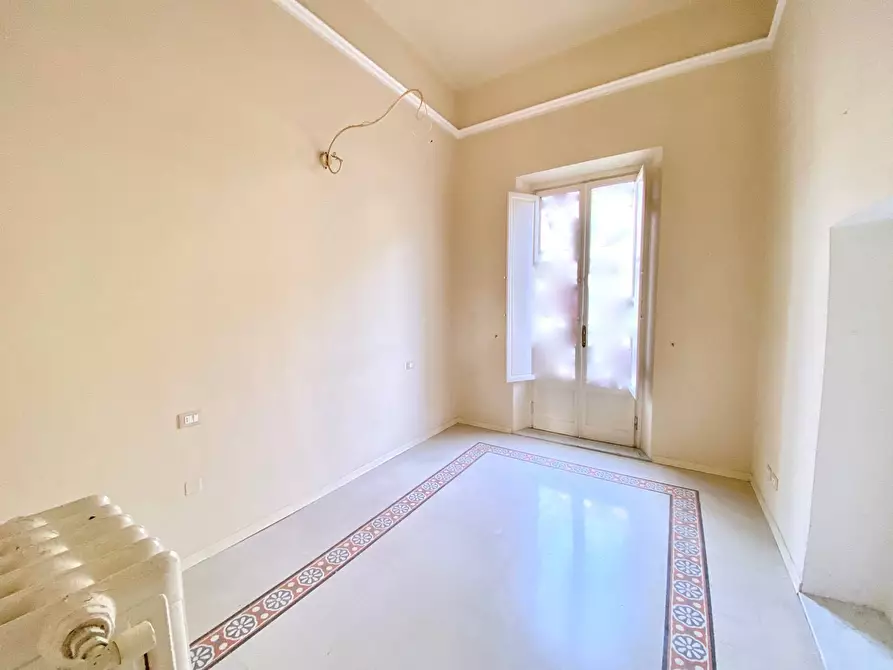 Immagine 8 di Appartamento in vendita  in Via Roma a Viareggio