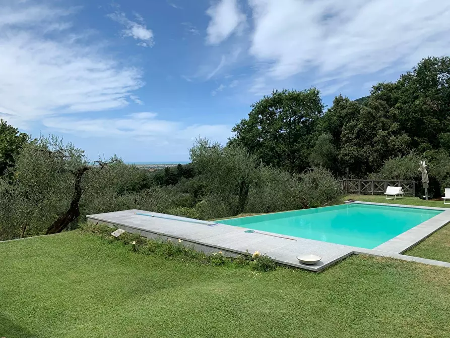 Immagine 20 di Rustico / casale in vendita  a Massarosa