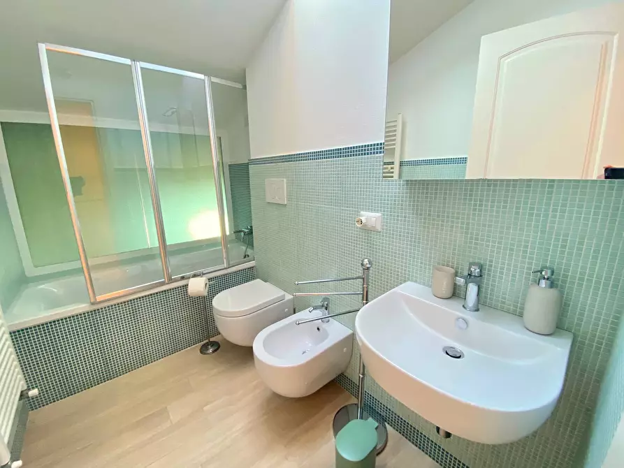 Immagine 18 di Casa semindipendente in affitto  in Forte dei Marmi Via Duca D'Aosta a Forte Dei Marmi