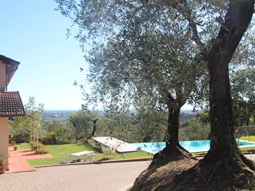 Immagine 27 di Rustico / casale in vendita  a Massarosa