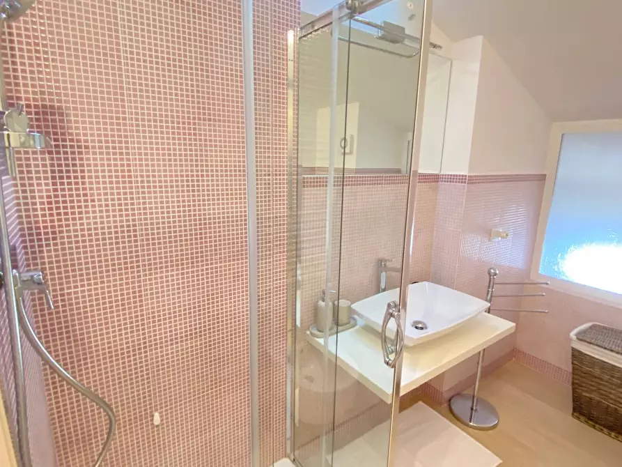 Immagine 25 di Casa semindipendente in affitto  in Forte dei Marmi Via Duca D'Aosta a Forte Dei Marmi