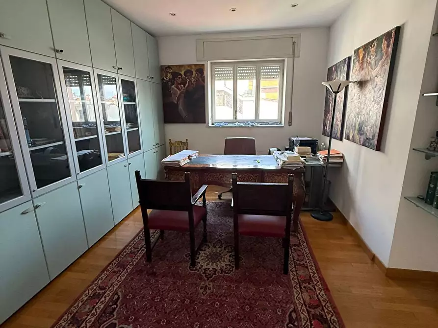 Immagine 7 di Appartamento in vendita  in Carducci a Viareggio