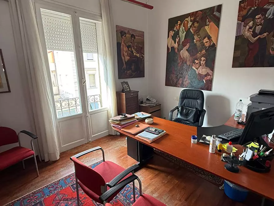 Immagine 8 di Appartamento in vendita  in Carducci a Viareggio