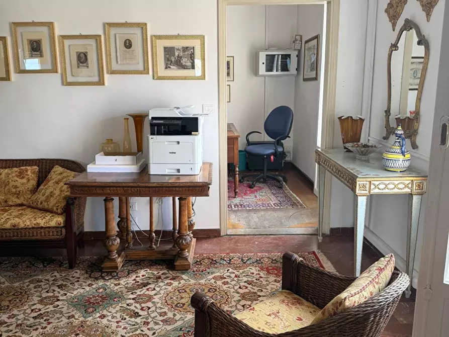 Immagine 15 di Appartamento in vendita  in Carducci a Viareggio